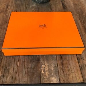 Gorgeous large Hermes box with Hermes ribbon